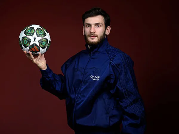 Jelang Final Liga Champions, PSG Dapat Kabar Baik dari Kvaratskhelia