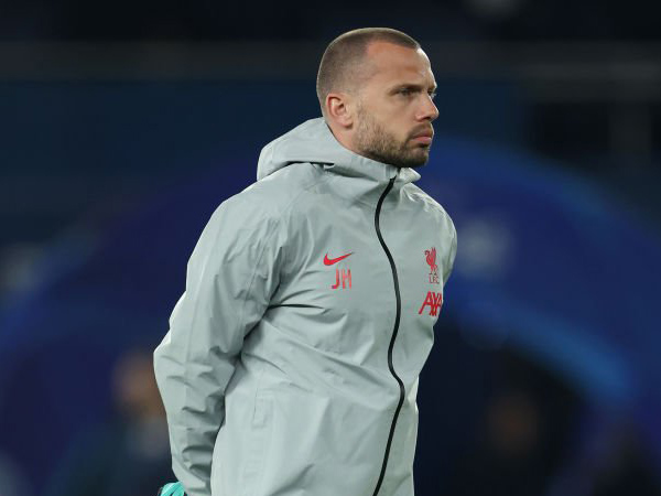 John Heitinga Selangkah Lagi Kembali ke Ajax, Liverpool Siap Cari Pengganti