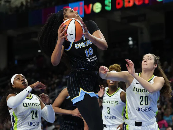 Hasil WNBA: Chicago Sky Tumbangkan Dallas Wings 97-92