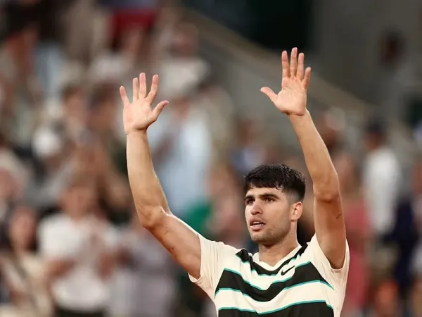 Hasil French Open: Carlos Alcaraz Berjuang Habis-Habisan Demi Keluar Dari Lubang Jarum