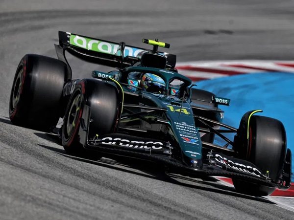 Fernando Alonso Campur Aduk Usai Akhiri Paceklik Poin