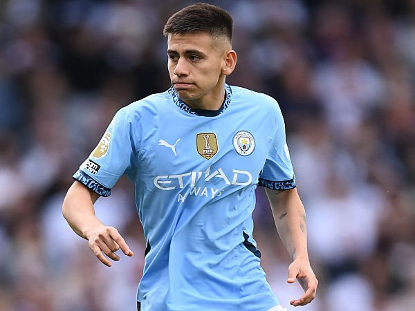 Como Intip Peluang Pinjam Claudio Echeverri dari Manchester City