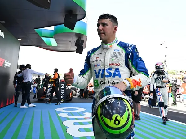 Isack Hadjar Senang Bisa Meraih Poin di GP Spanyol