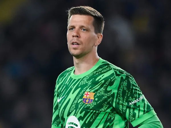 Barcelona Akan Memperbarui Kontrak Szczesny hingga 2027