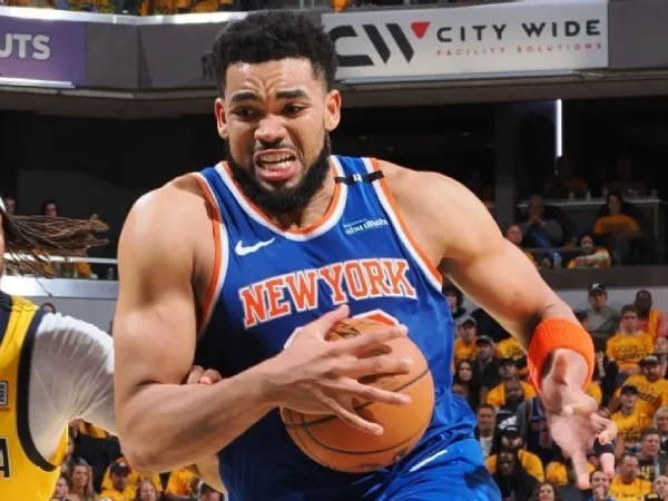 Karl-Anthony Towns Jalani Perawatan Untuk Cedera Lutut Dan Jari