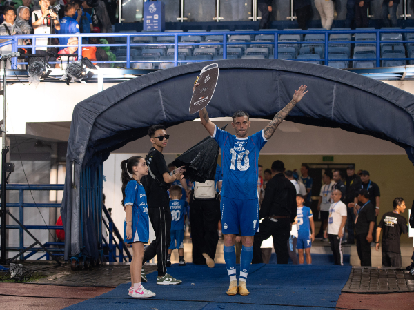 Tanggapan Manajemen Persib Soal Keputusan Hijrah Tyronne