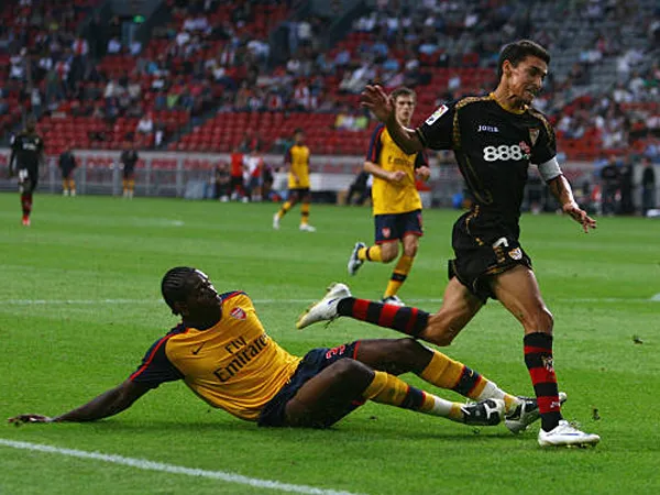 Mantan Pemain Arsenal Terjerat Skandal Penyelundupan Narkoba