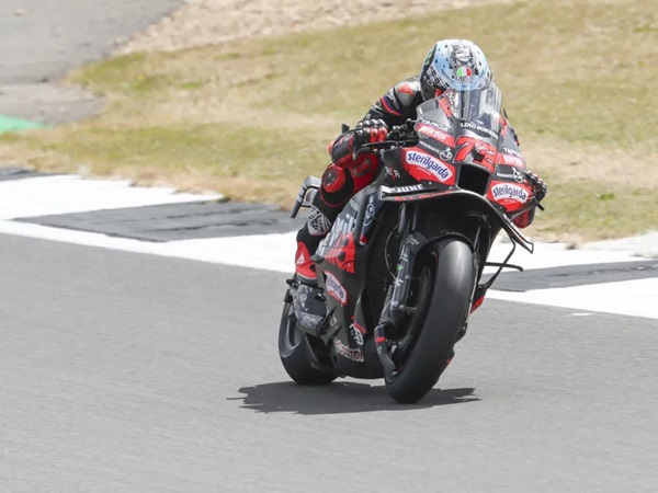 Marco Bezzecchi Anggap Sirkuit Silverstone Beda dengan Aragon