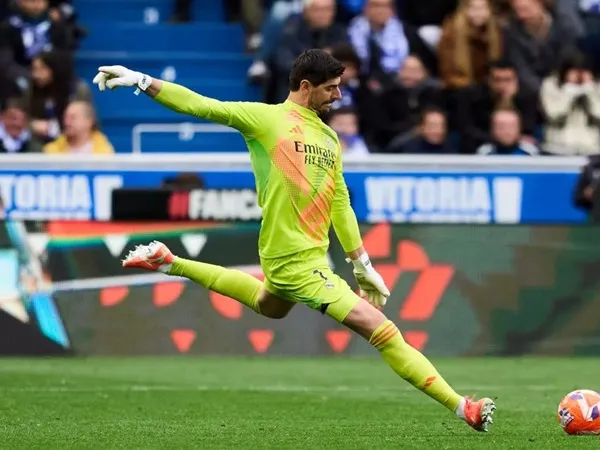 Real Madrid Siap Menyelesaikan Perpanjangan Kontrak Thibaut Courtois