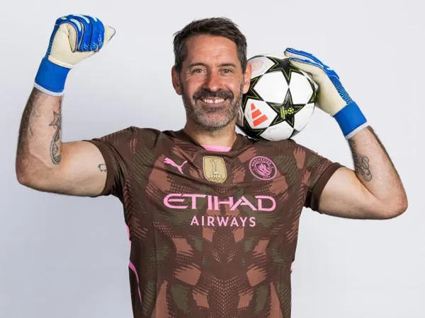 Scott Carson.