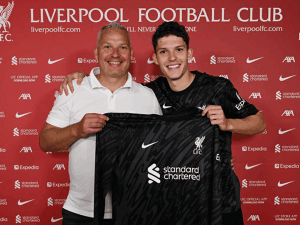 Mengenal Armin Pecsi, Kiper Muda Hungaria yang Baru Direkrut Liverpool