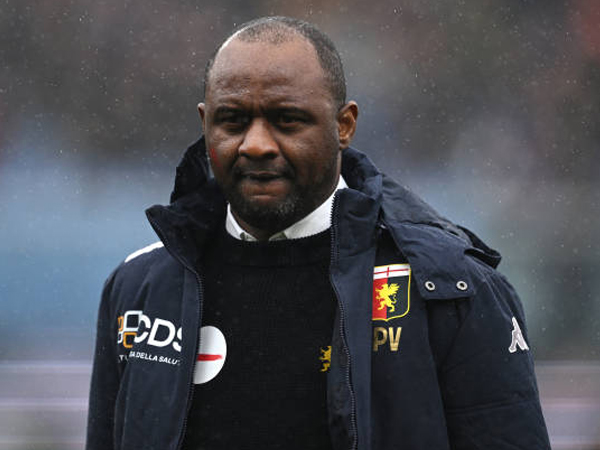Patrick Vieira Resmi Perpanjang Kontrak dengan Genoa Hingga 2027