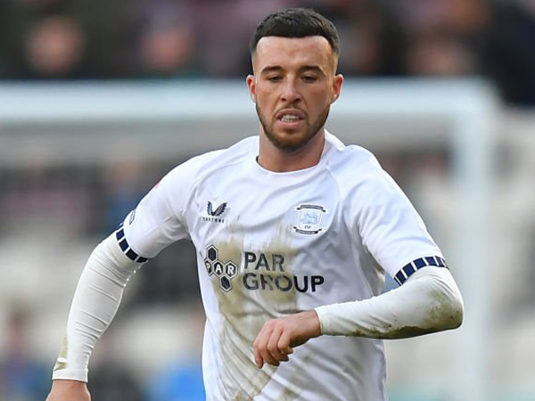 Sam Greenwood dan Dua Pemain Lainnya Masuk Daftar Jual Leeds