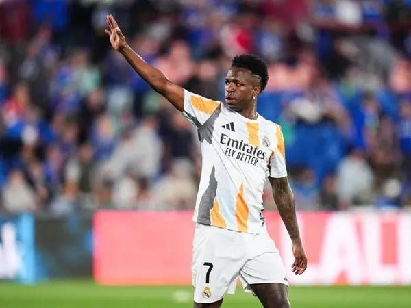 Vinicius Jr Sepakat Bertahan dengan Real Madrid hingga 2030