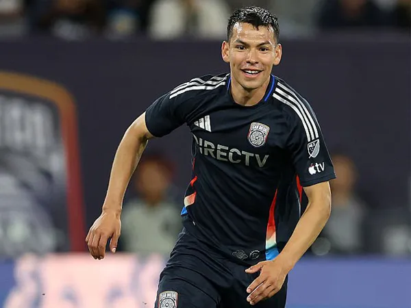 Hirving Lozano Ungkap Hampir Gabung PSG Sebelum ke Napoli