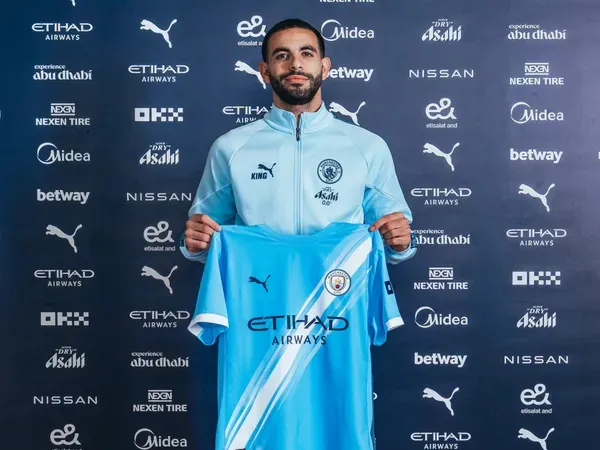 Rayan Ait-Nouri Resmi Bergabung dengan Manchester City