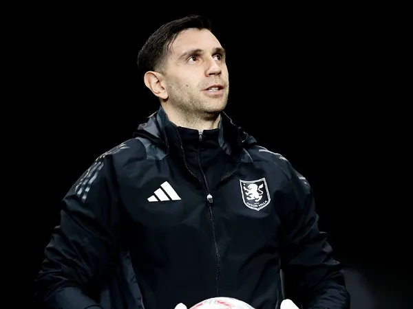 Masa Depan Emiliano Martinez di Ujung Tanduk, Eks Villa: Dia Mudah Diganti!