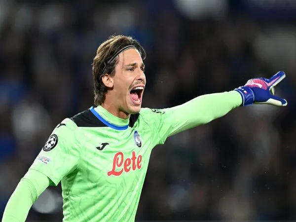 Atalanta disebut sudah mematok harga untuk Marco Carnesecchi, yang sekarang diincar Manchester United untuk menggantikan Andre Onana / via Getty Images