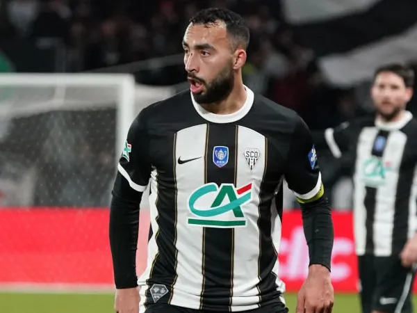 Himad Abdelli Masuk Radar Leeds United di Musim Panas