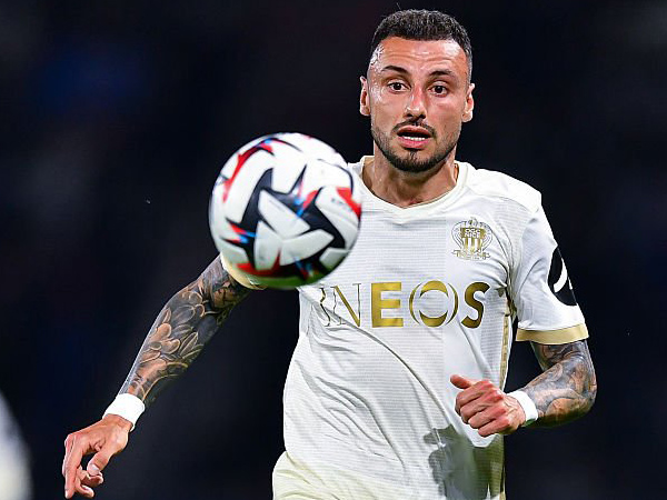 Juventus Bidik Jonathan Clauss: Pengganti Potensial Timothy Weah