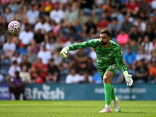Giorgi Mamardashvili Bangga Jadi Pemain Georgia Pertama di Liverpool