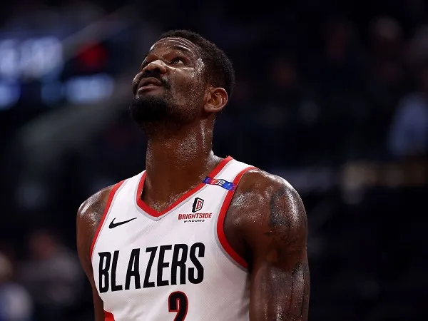 Deandre Ayton ingin buktikan diri bersama L.A Lakers. (Gambar: Sportskeeda)