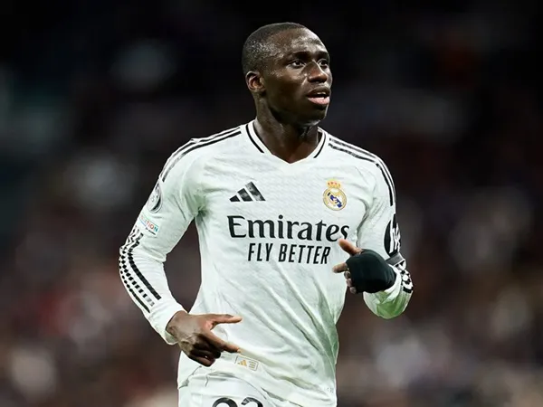 Real Madrid Siap Mendengarkan Tawaran untuk Ferland Mendy