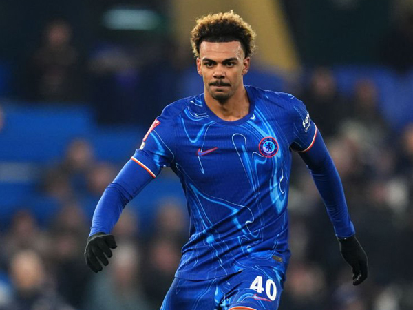 Villarreal Tawar Renato Veiga, Tapi Negosiasi Buntu