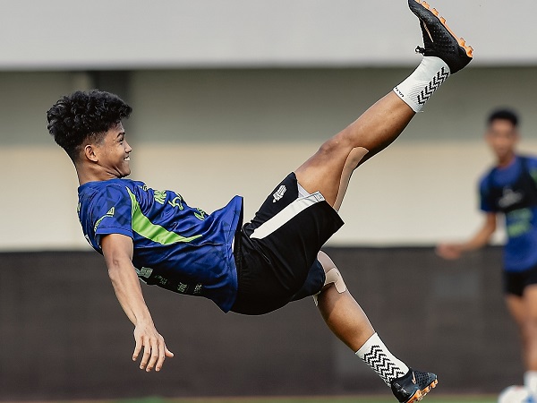 Hokky Caraka Debut di Persita Tangerang, Carlos Pena Berikan Penilaian