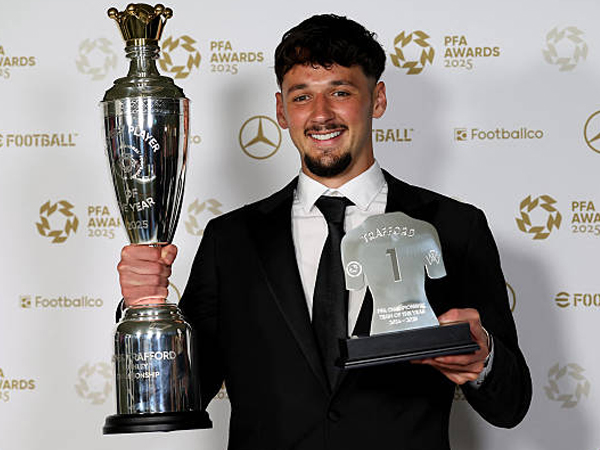James Trafford Raih Penghargaan Pemain Terbaik Championship versi PFA