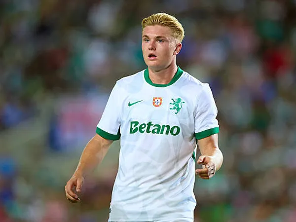 Ubah Rencana, AC Milan Ingin Duetkan Victor Boniface dan Conrad Harder