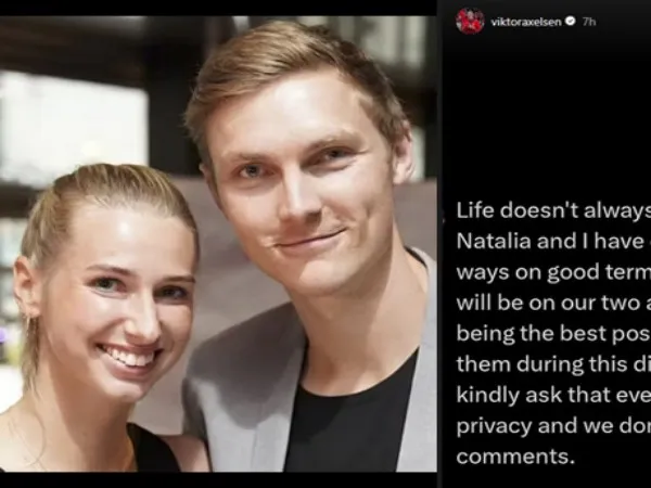 Viktor Axelsen Bersama Keluarga/[Foto:AFP]