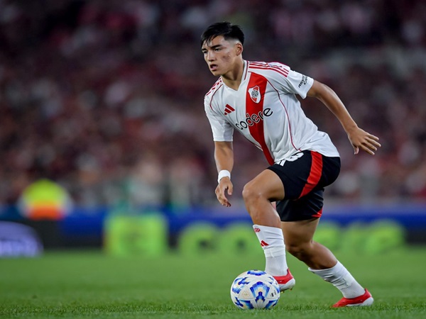 Barcelona Mengincar Pemain Berbakat River Plate