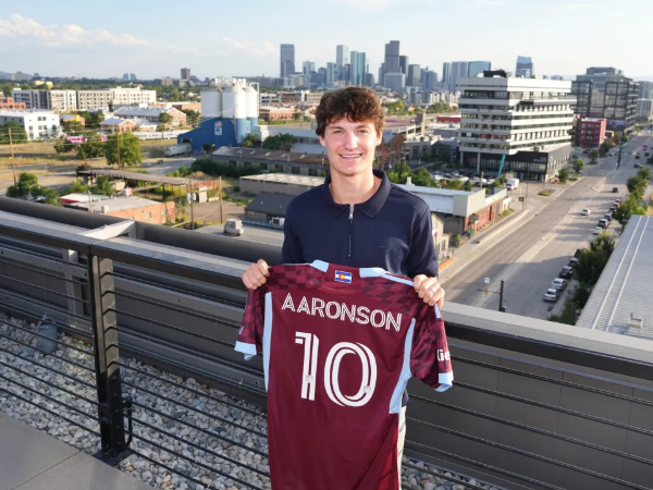 Eintracht Frankfurt Resmi Jual Paxten Aaronson ke Klub MLS