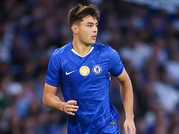Dortmund Optimis Rekrut Carney Chukwuemeka dan Aaron Anselmino