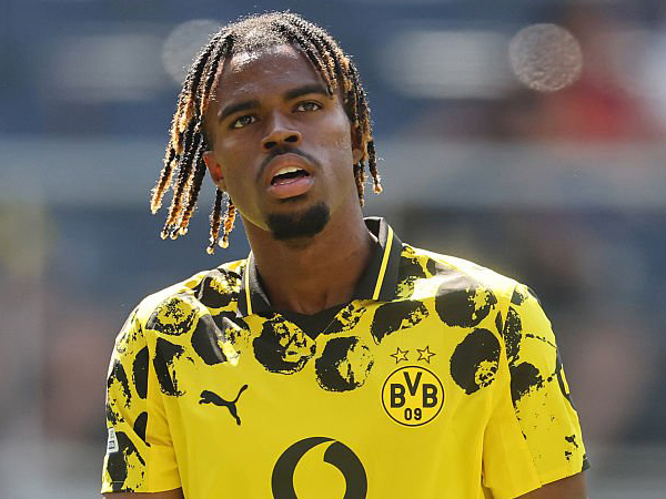 Carney Chukwuemeka Segera Merapat ke Dortmund