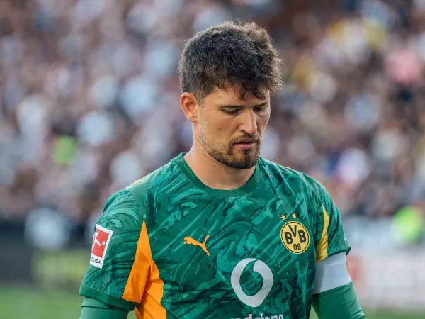 Dortmund vs St. Pauli 3-3, Gregor Kobel: Ini Sangat Mengecewakan