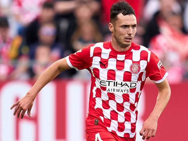 Arsenal Intip Peluang Datangkan Arnau Martinez dari Girona