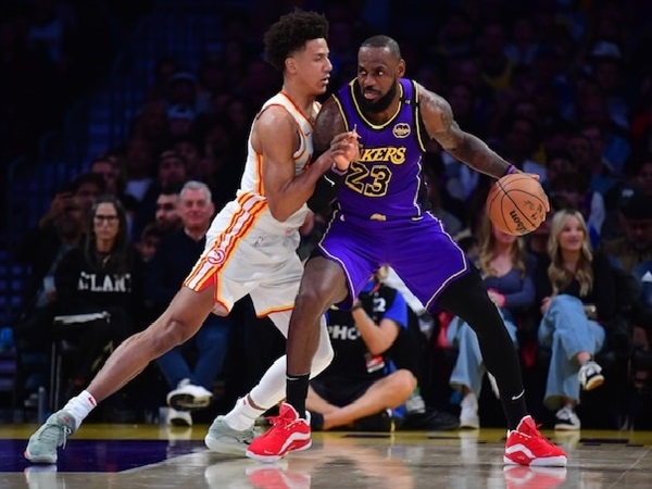 LeBron James Terlihat Berlatih dengan Jalen Johnson