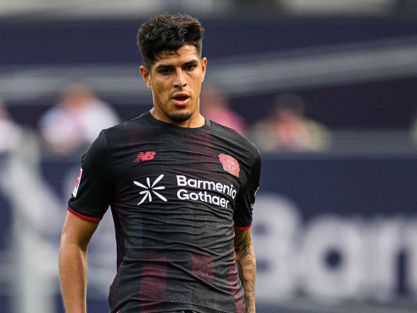 Gara-gara Piero Hincapie, Arsenal Batalkan Transfer Kiwior ke Porto