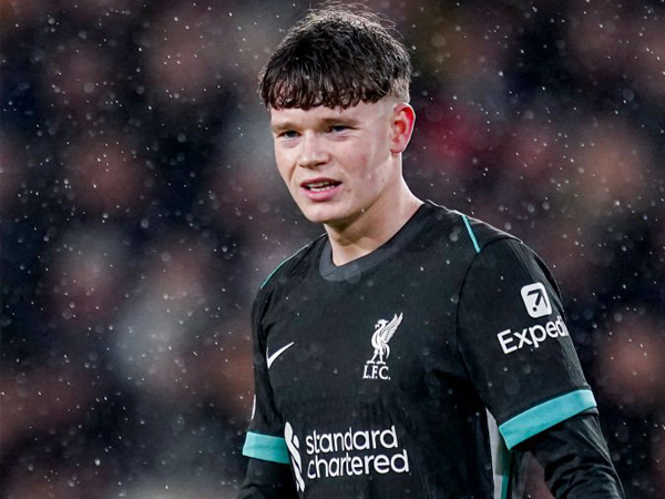 Usai Teken Kontrak Baru di Liverpool, James McConnell Menuju Ajax