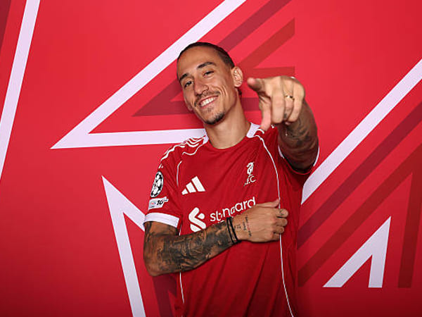 Negosiasi AS Roma dan Liverpool Soal Kostas Tsimikas Capai Titik Positif