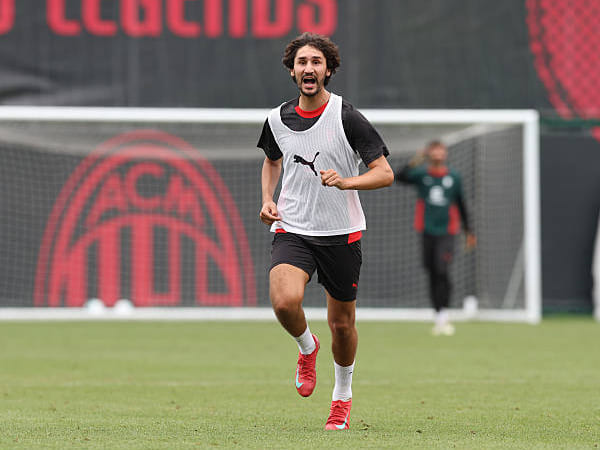 Tak Menentu di AC Milan, Yacine Adli Masuk Radar RC Lens