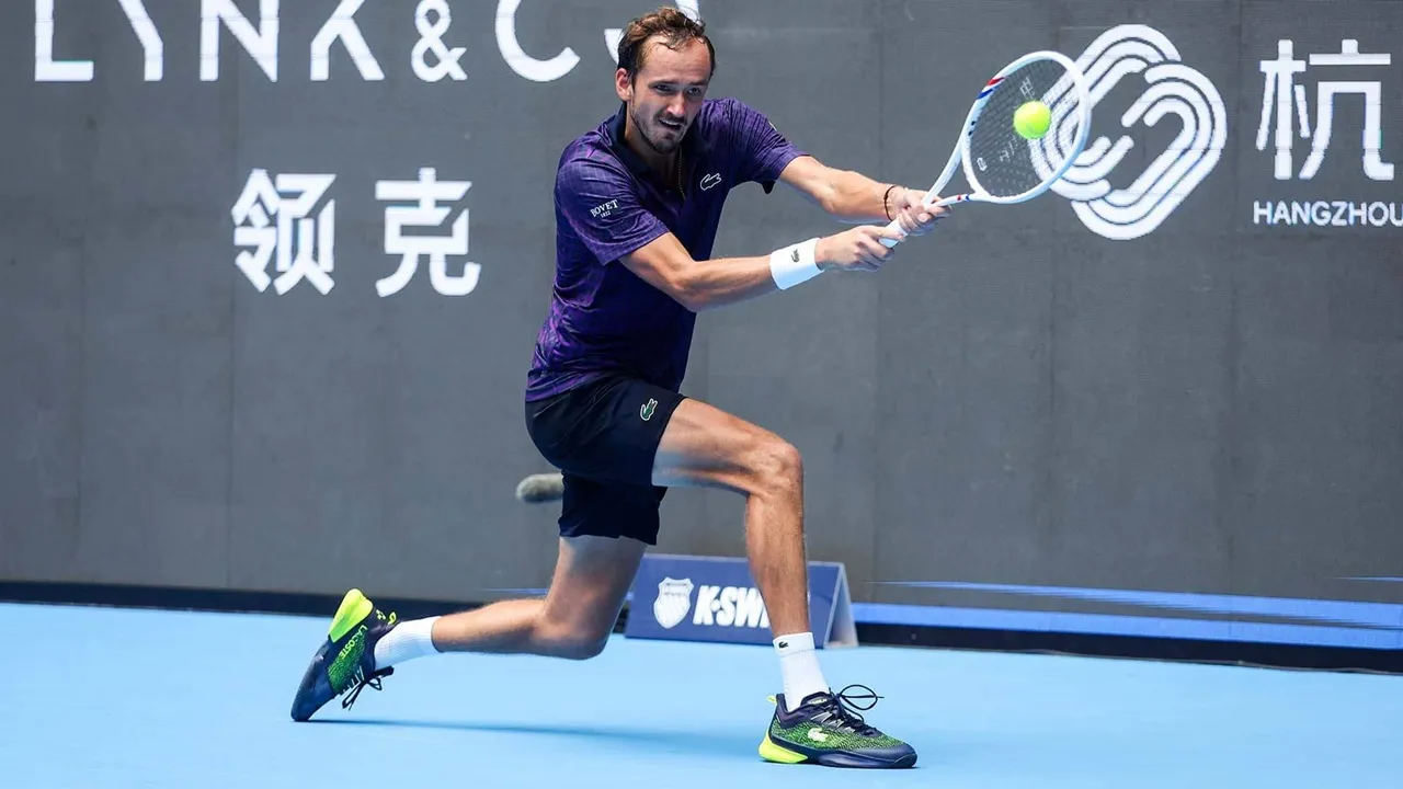 Daniil Medvedev [image: Hangzhou Open]