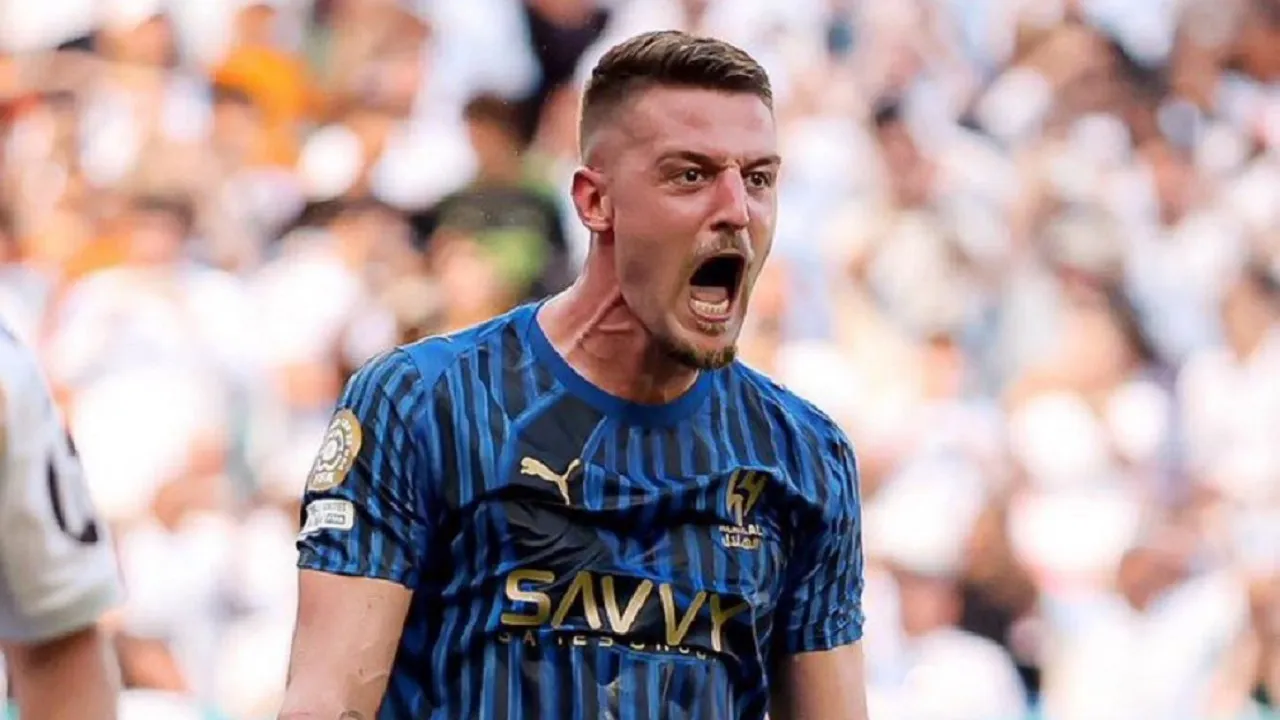 Sergej Milinkovic-Savic kembali dikaitkan dengan Juventus (Image: Getty)