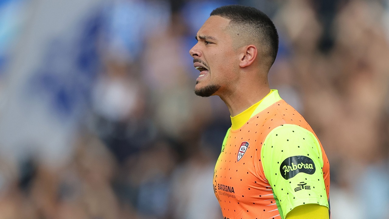 Derby Mercato. Inter dan Milan Kompak Berburu Elia Caprile