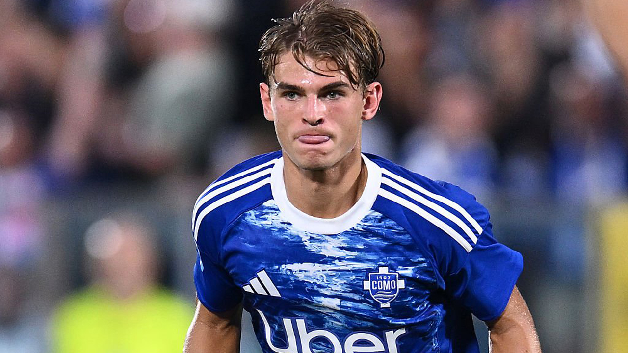 Nico Paz Disarankan Jangan Tinggalkan Como demi Real Madrid