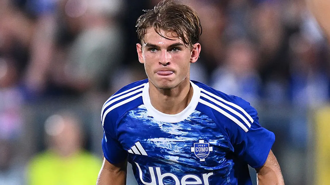 Nico Paz Disarankan Jangan Tinggalkan Como demi Real Madrid