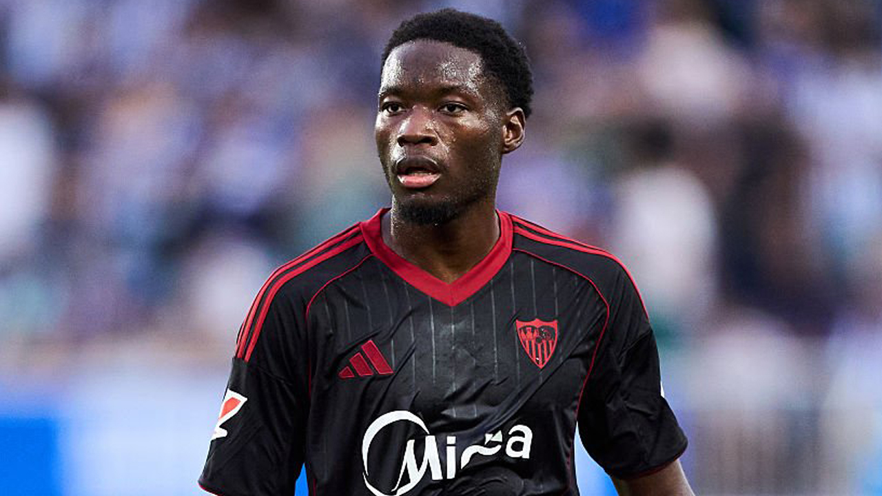 Lucien Agoume Jadi Target Utama MU di Bursa Transfer Januari