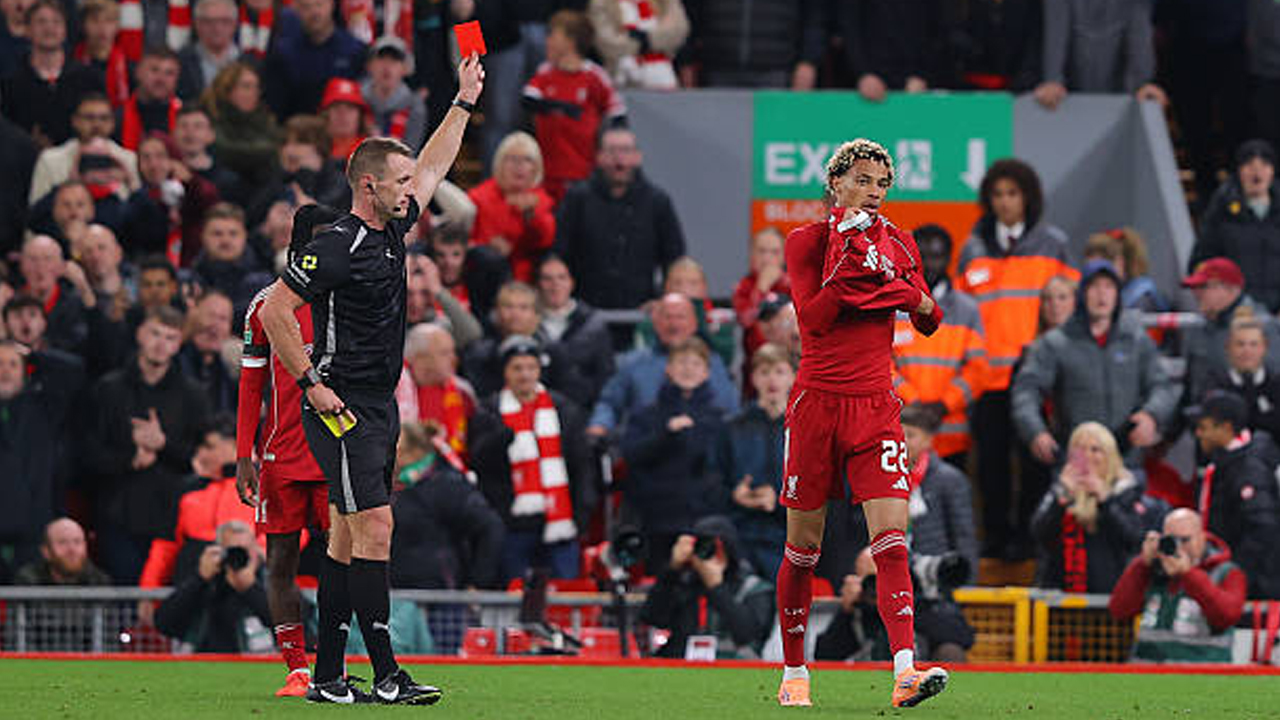 Soal Kartu Merah Karena Selebrasi, Hugo Ekitike Ikuti Jejak Roberto Firmino